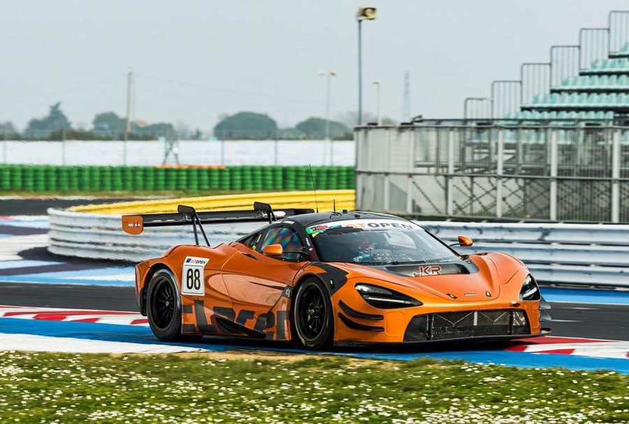 First full season for Track Focused, as the Kell father and son pair together 